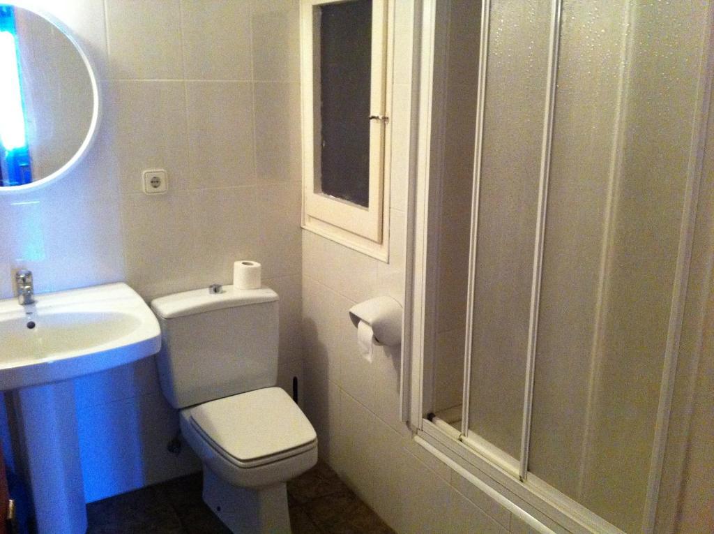 Hostal German El Port De La Selva Bilik gambar