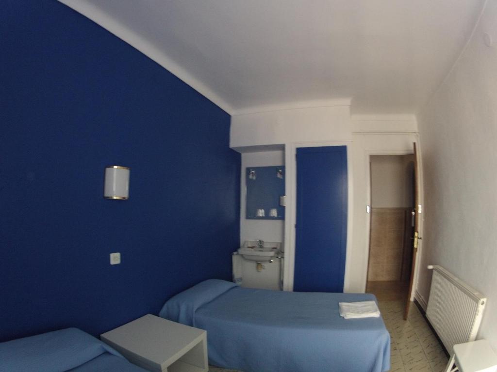 Hostal German El Port De La Selva Bilik gambar